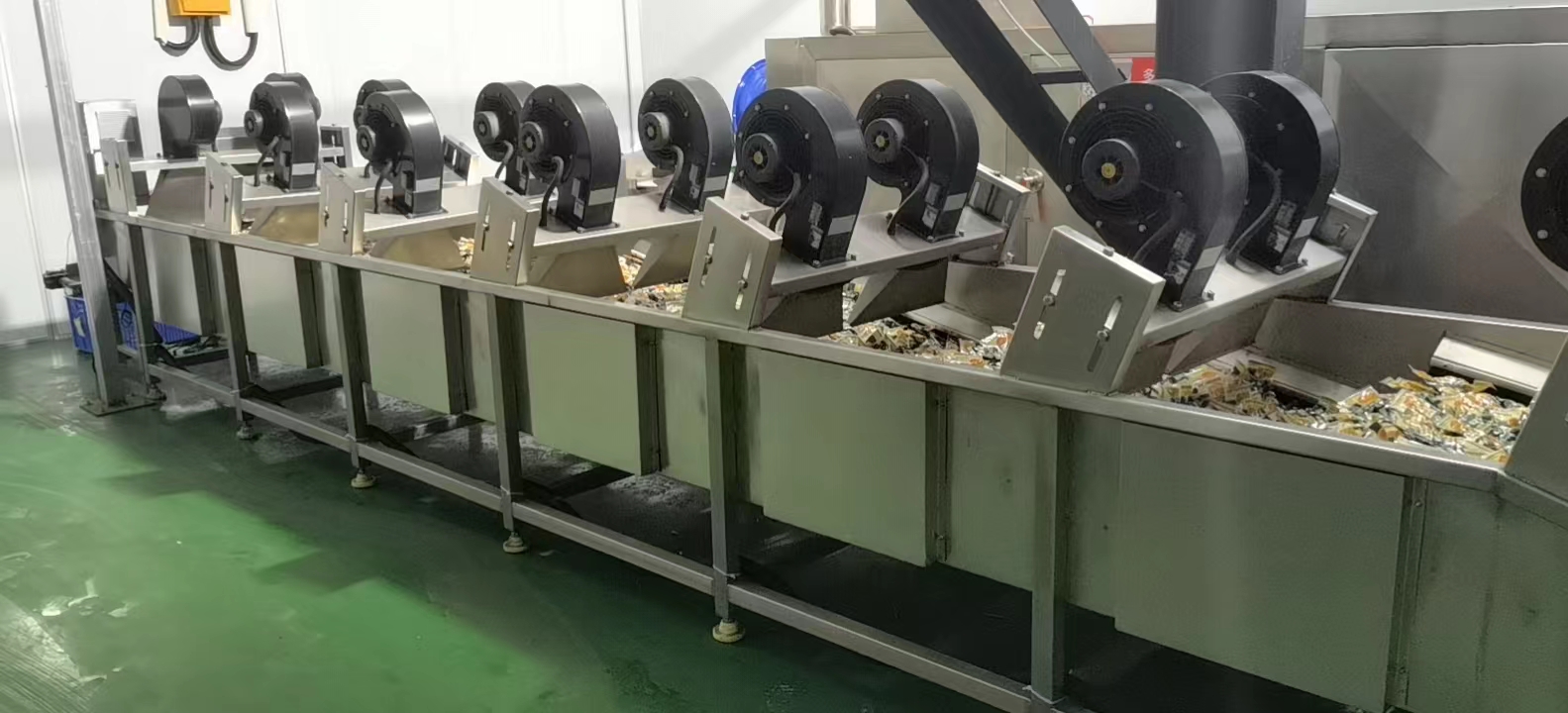 ��·����S�ϰ����Ϛ����L(f��ng)����ˮ�� �L(f��ng)�əC